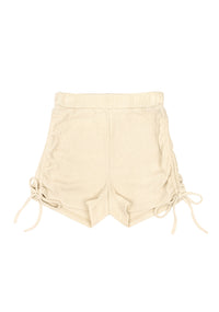 オフショルダートップス×ショートパンツセットアップ